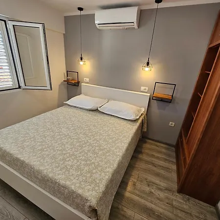 Apartmani Nikmar Makarska Exterior photo