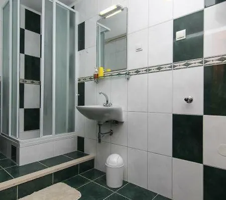 Apartmani Nikmar Makarska Exterior photo